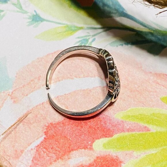 Sterling Silver Design Toe Ring - Picture 3 of 4